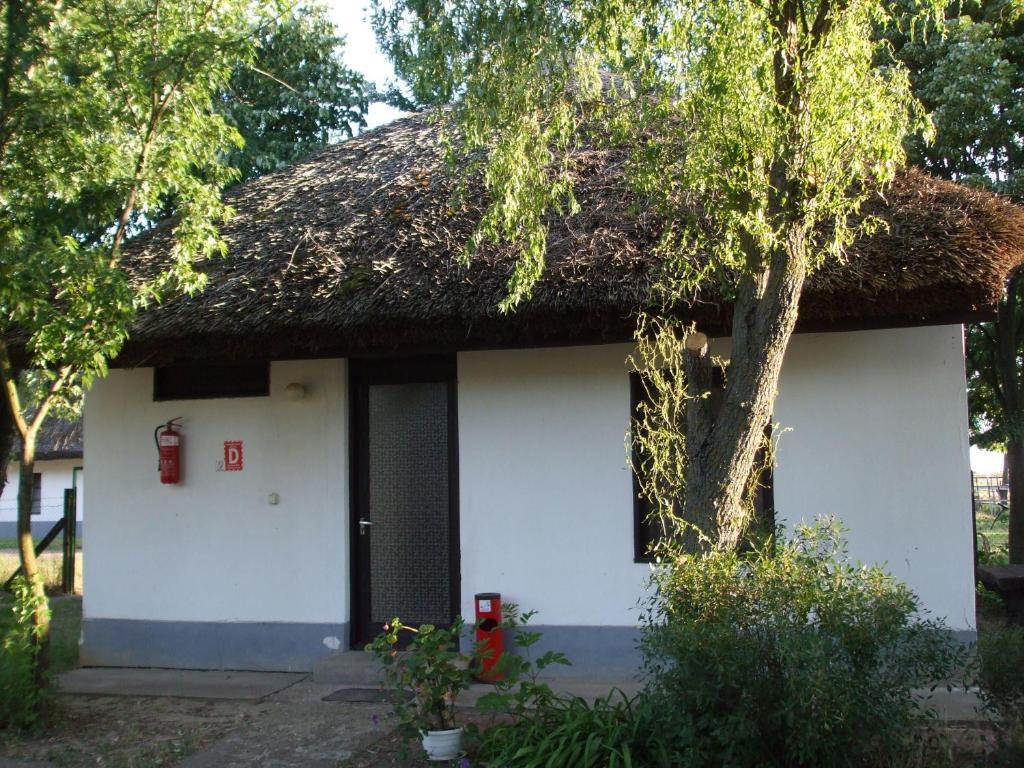 Patkós Motel Tiszafüred Exterior foto