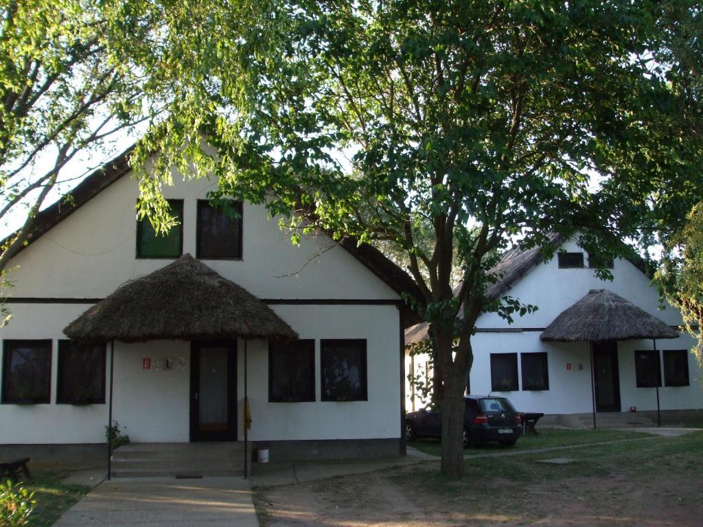 Patkós Motel Tiszafüred Exterior foto