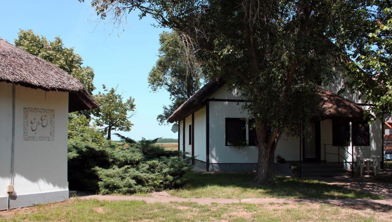 Patkós Motel Tiszafüred Exterior foto