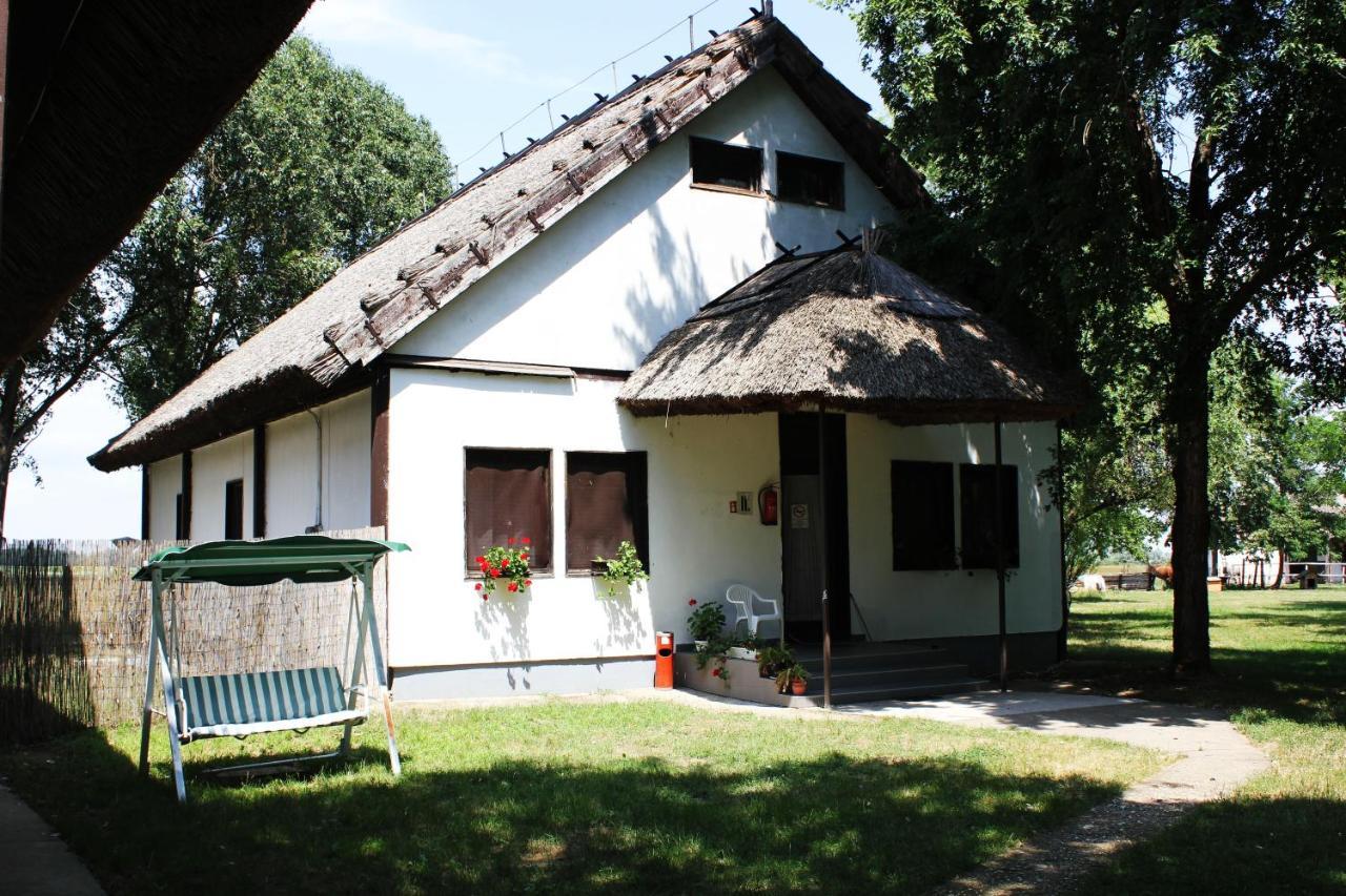 Patkós Motel Tiszafüred Exterior foto